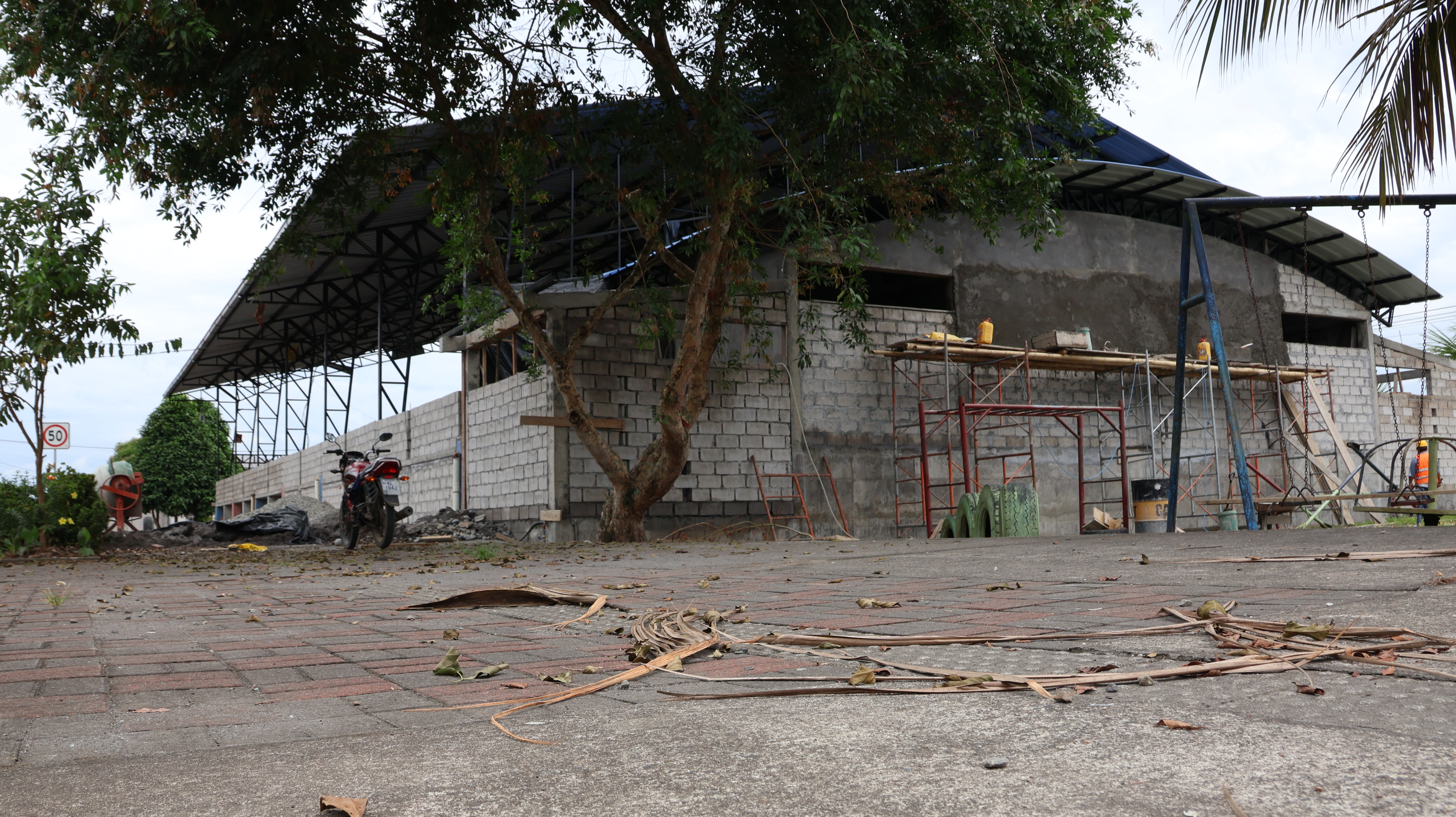 Moderna cancha en el 20 de Mayo impulsa el deporte y la unidad ciudadana