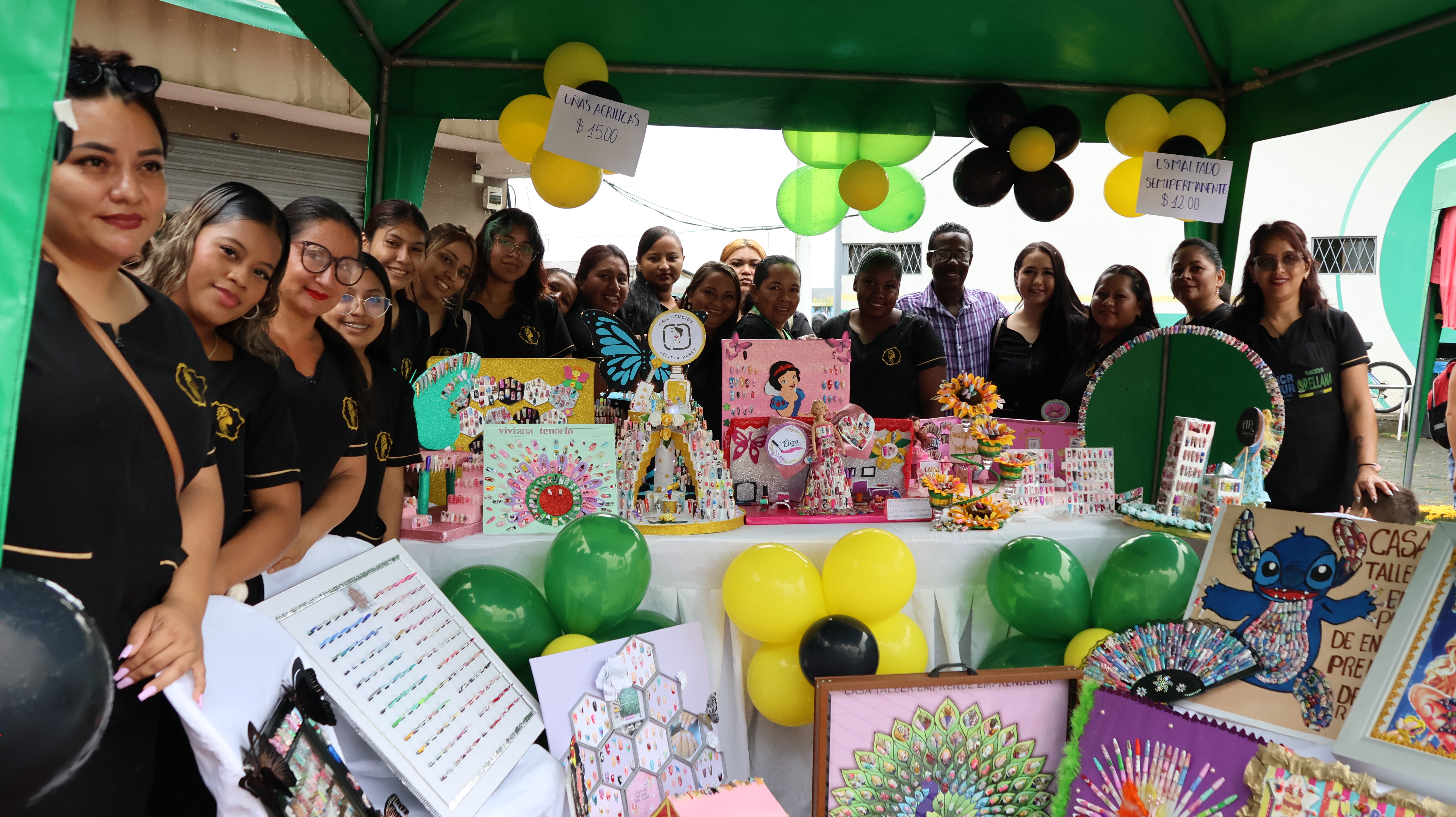 La Alcaldía impulsa la economía local con la feria de emprendimientos "Aprende Emprendedor"