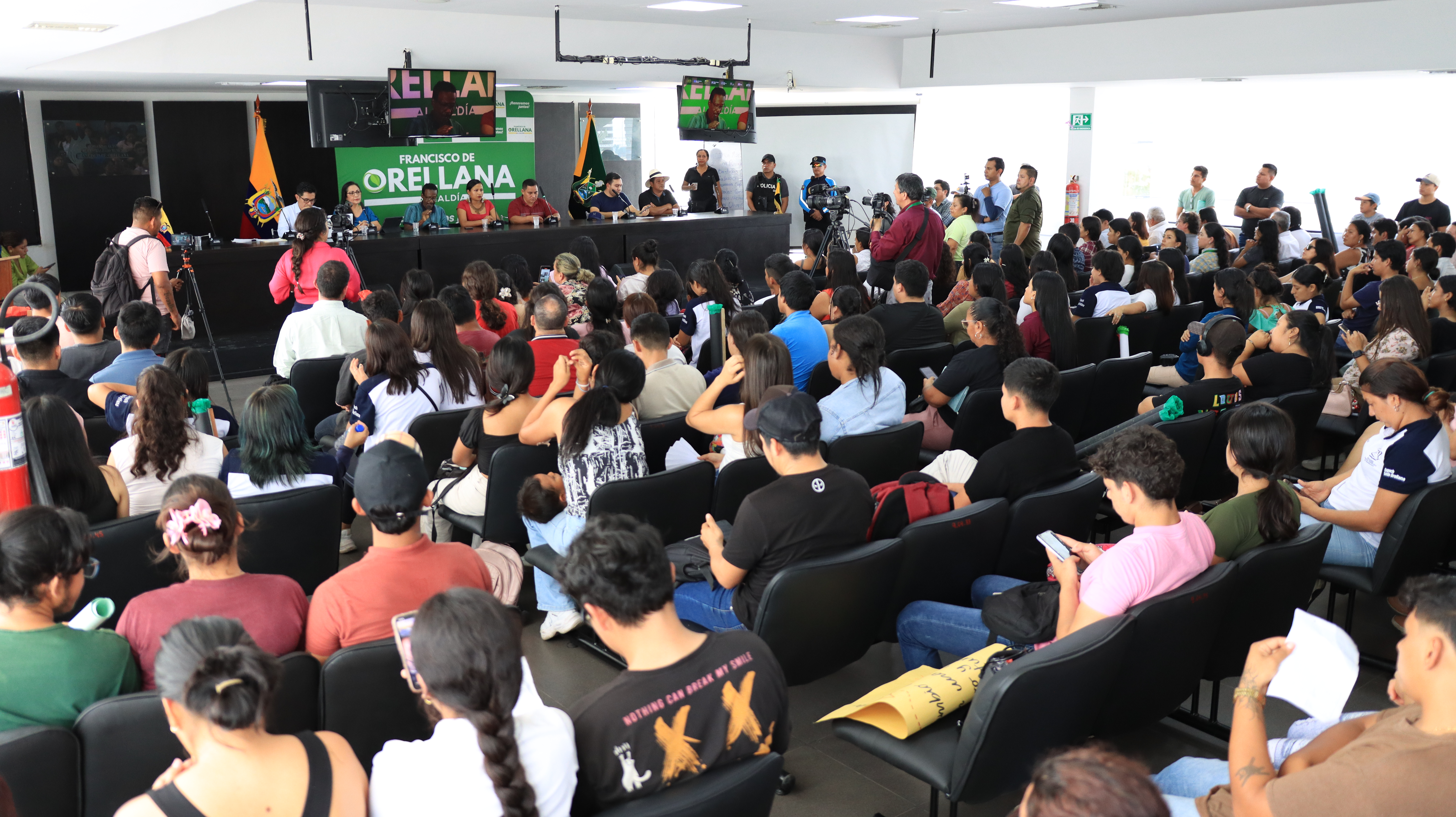 Concejo Municipal aprueba reforma presupuestaria que impulsa el desarrollo territorial y fortalece la educación superior