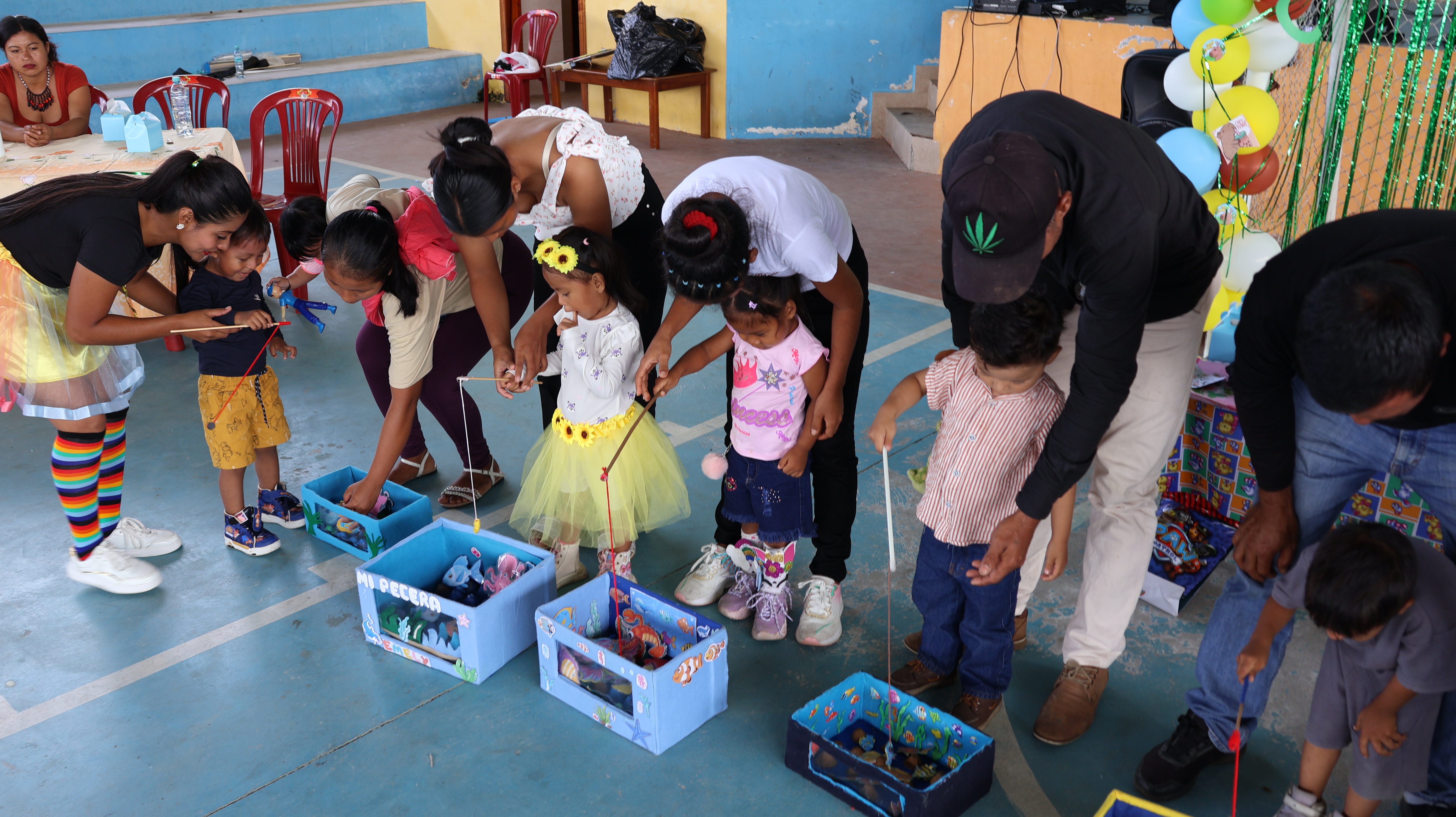 Con juegos tradicionales y baile, la Alcaldía celebra el Día del Niño en el CDI El Edén en Guayusa