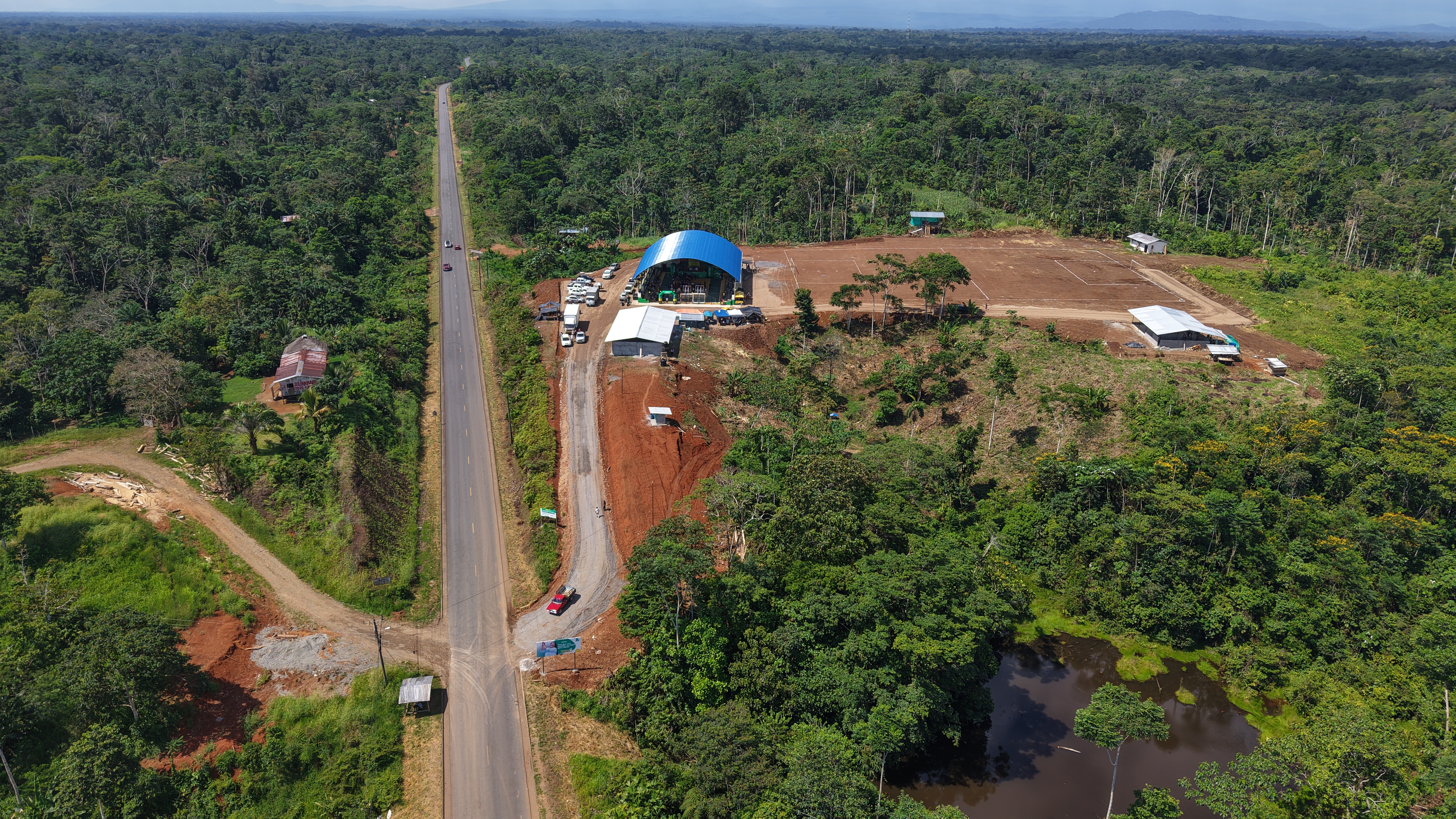 Después de décadas de espera, Estrella Yaku inaugura su cancha gracias a una gestión que cumple