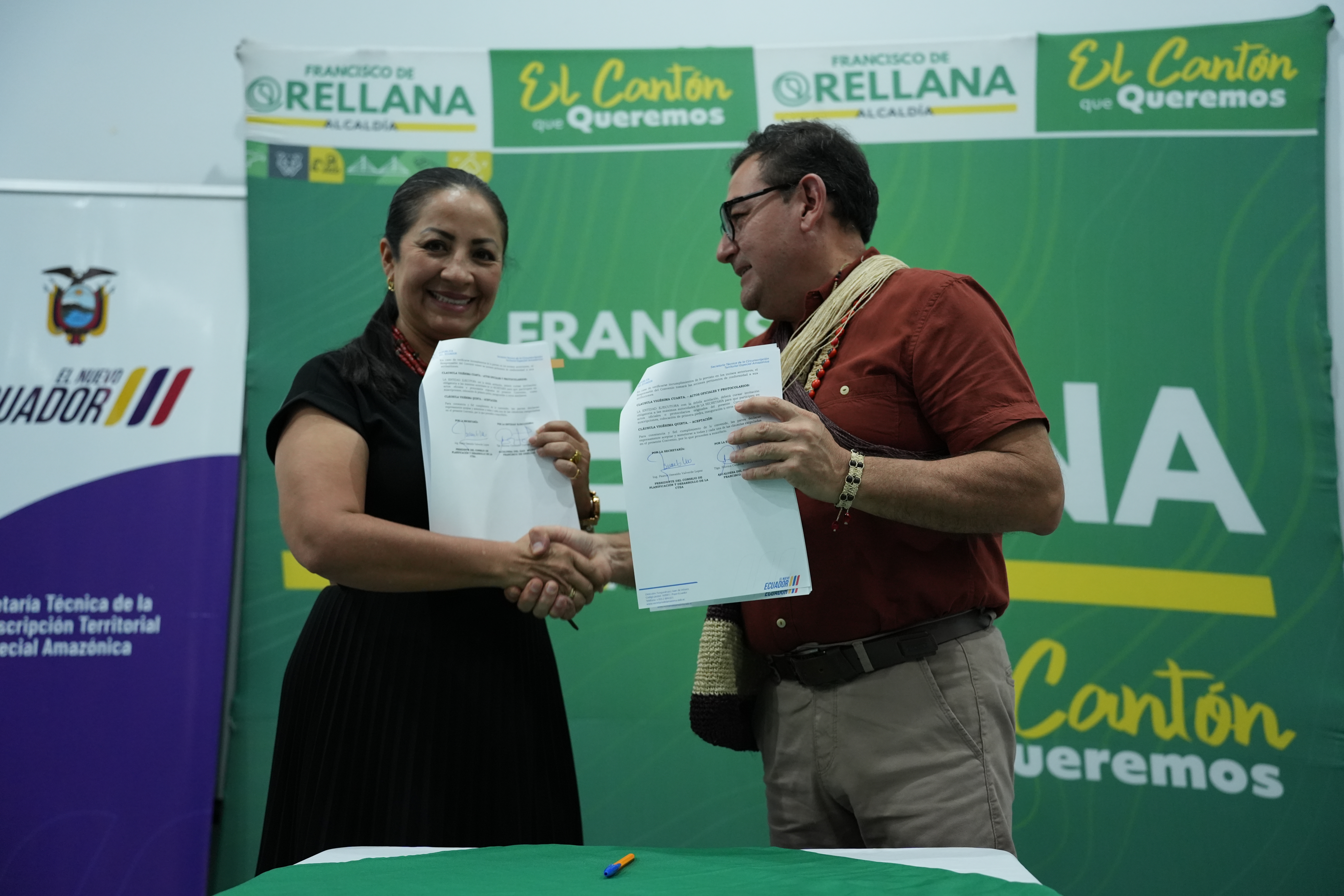 Alcaldía firma convenio con la STCTEA para la obra de alcantarillado pluvial en El Moretal